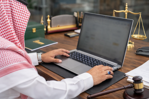 مكتب إسحاق آل سيف للمحاماة